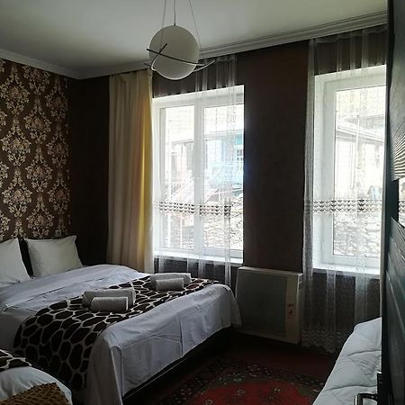 Nikoloz Guesthouse Kazbegi Eksteriør bilde