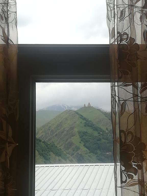 Nikoloz Guesthouse Kazbegi Eksteriør bilde
