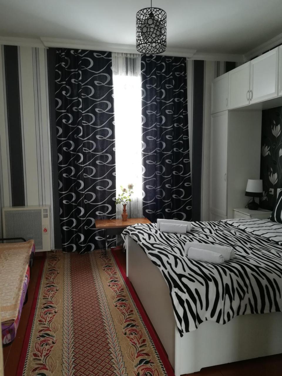 Nikoloz Guesthouse Kazbegi Eksteriør bilde